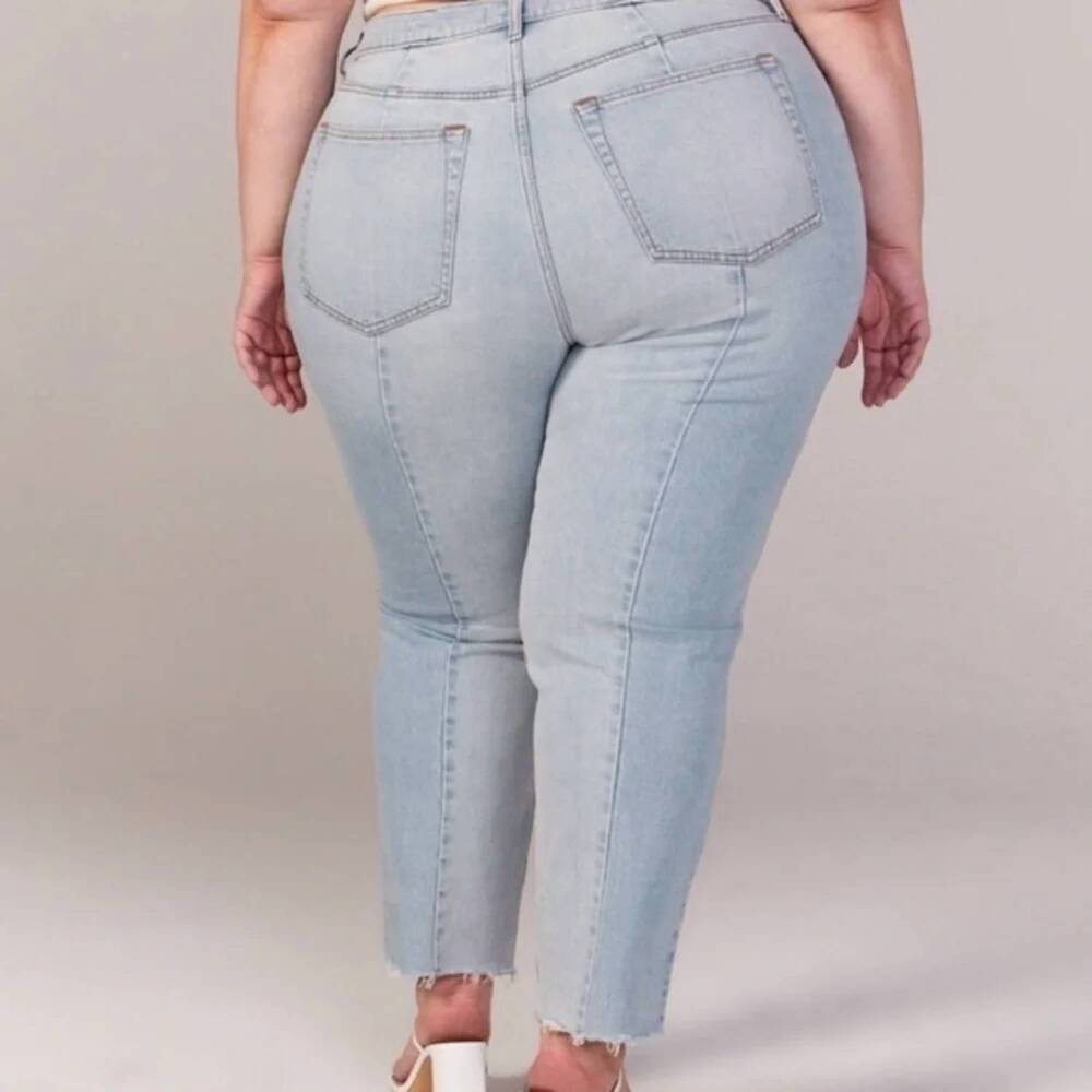 NEW ABERCROMBIE & FITCH ultra high rise ankle straight jeans in blue - Picture 6 of 7